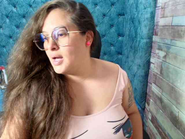 SaraThonson webcam