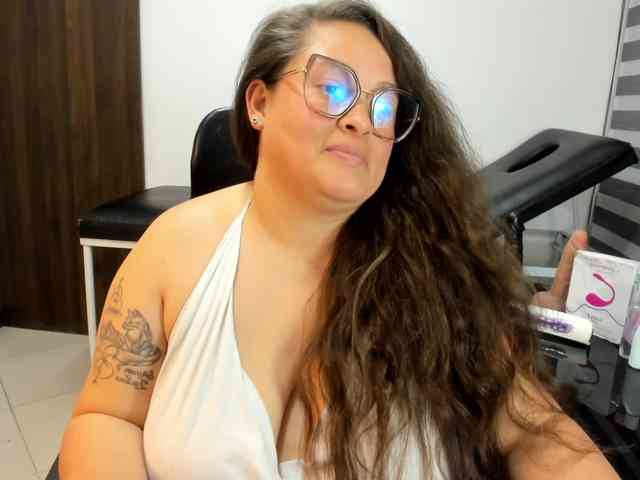 SaraThonson webcam