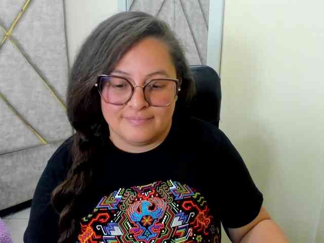 SaraThonson webcam