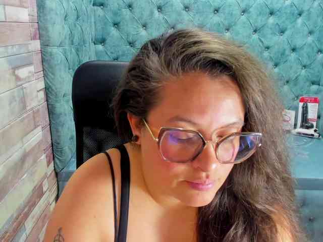 SaraThonson webcam