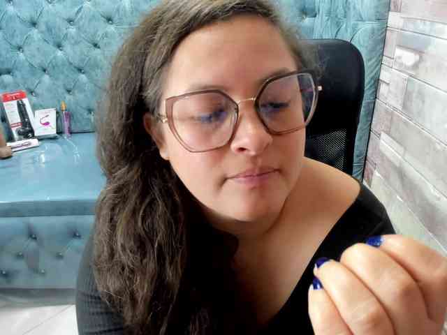SaraThonson webcam