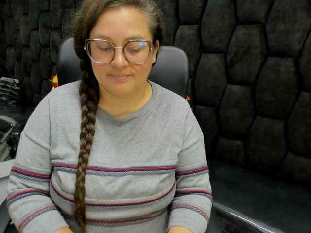 SaraThonson webcam