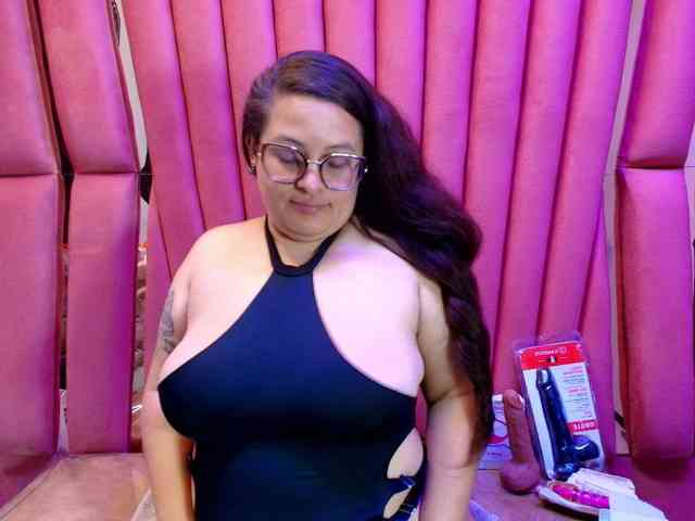 SaraThonson webcam