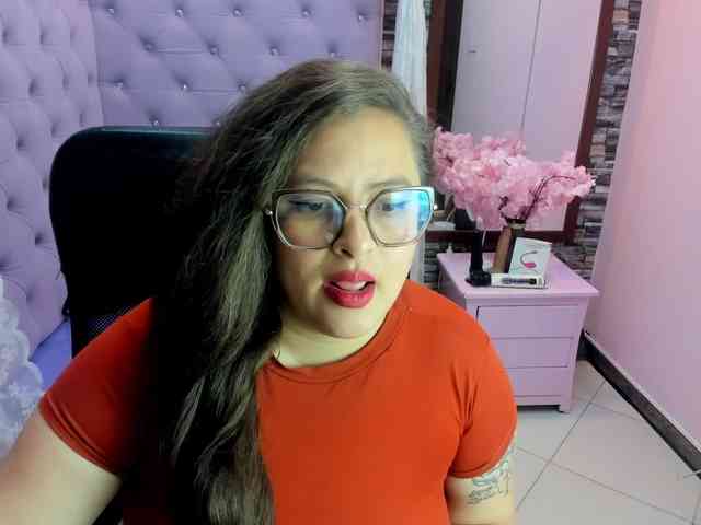 SaraThonson webcam