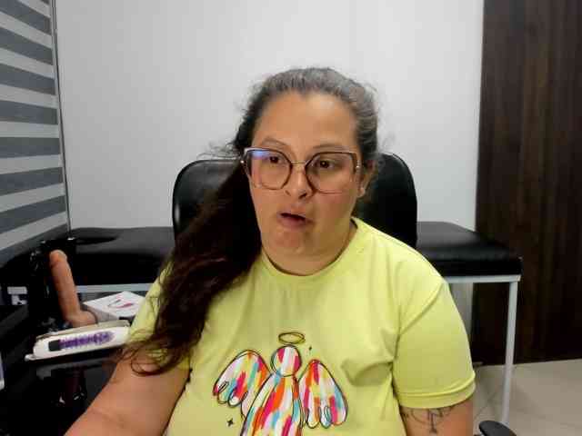 SaraThonson webcam