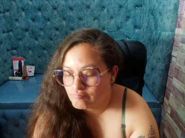 SaraThonson webcam