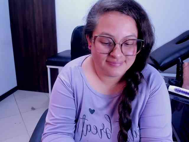 SaraThonson webcam