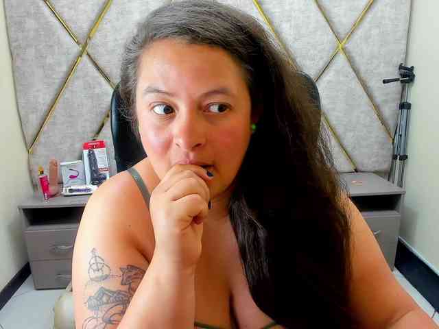 SaraThonson webcam
