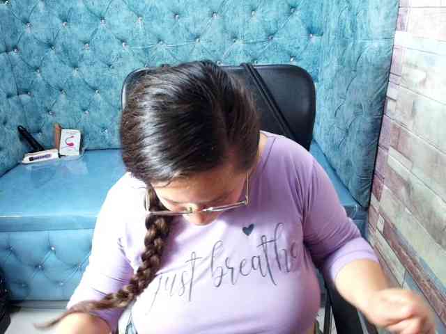 SaraThonson webcam