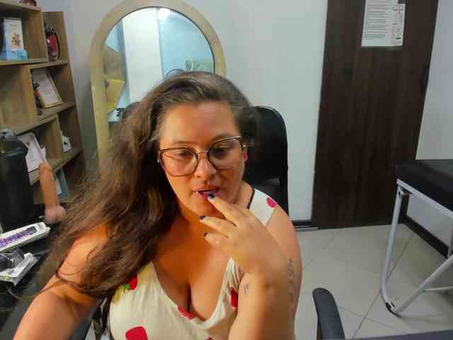 SaraThonson webcam