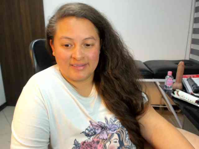 SaraThonson webcam