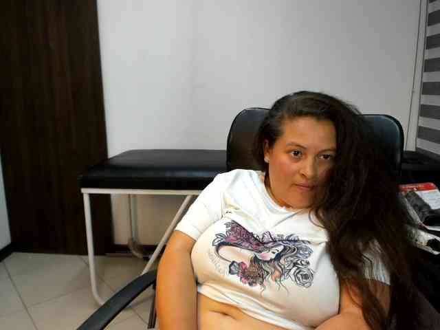 SaraThonson webcam