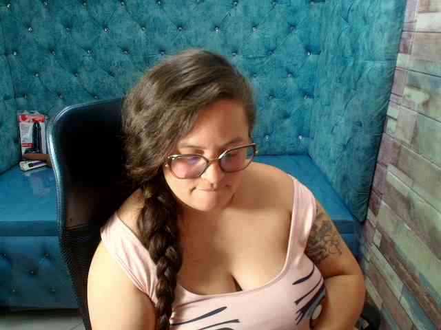 SaraThonson webcam