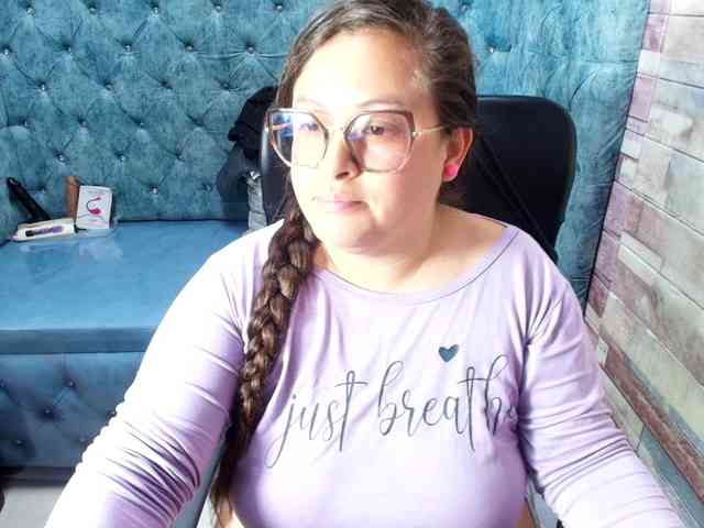 SaraThonson webcam