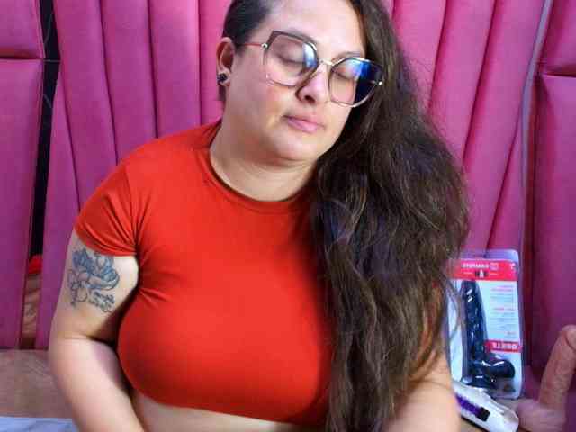 SaraThonson webcam