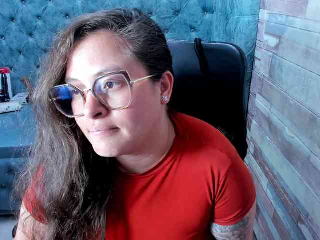 SaraThonson webcam