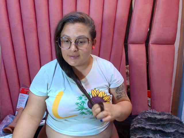 SaraThonson webcam