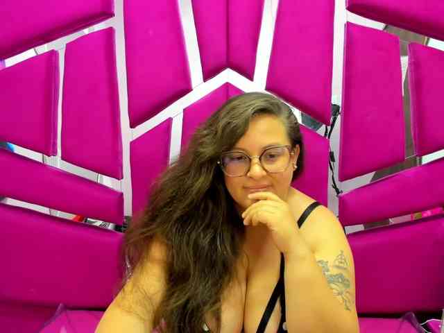 SaraThonson webcam