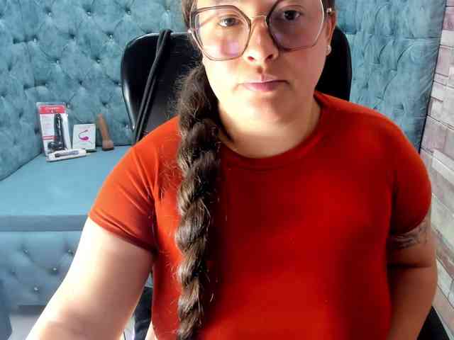 SaraThonson webcam