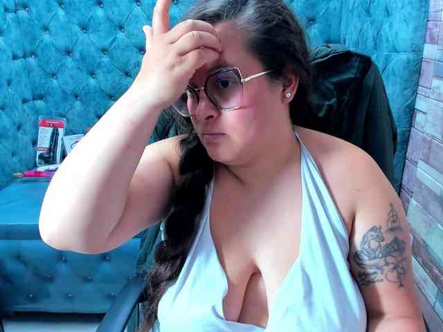 SaraThonson webcam
