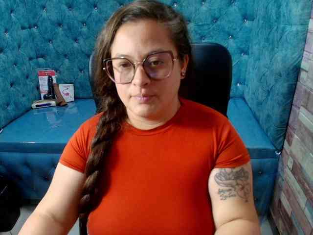 SaraThonson webcam