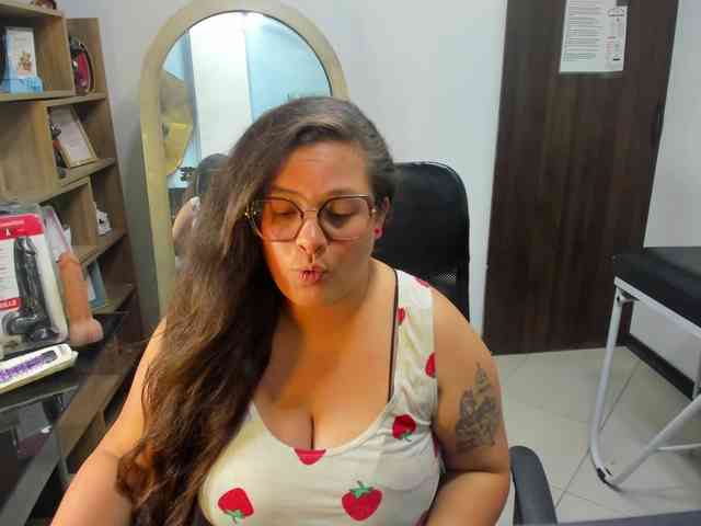 SaraThonson webcam