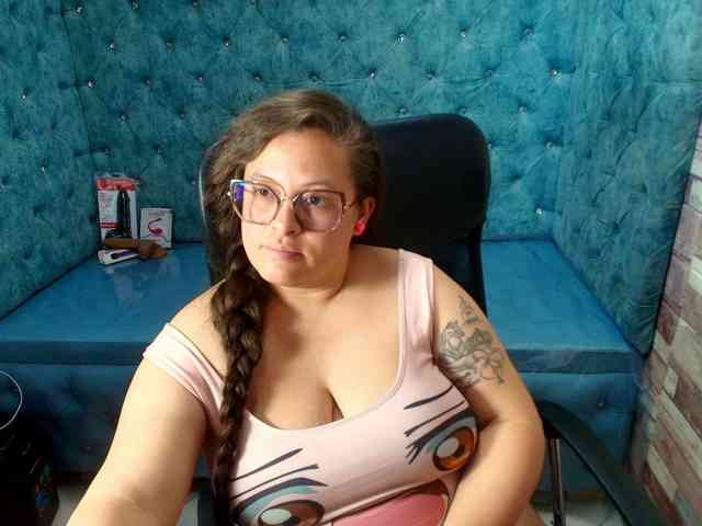 SaraThonson webcam