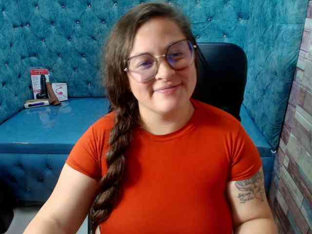 SaraThonson webcam