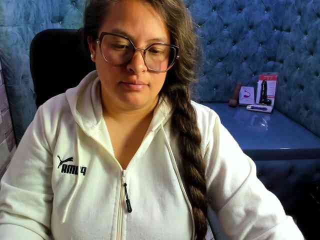 SaraThonson webcam