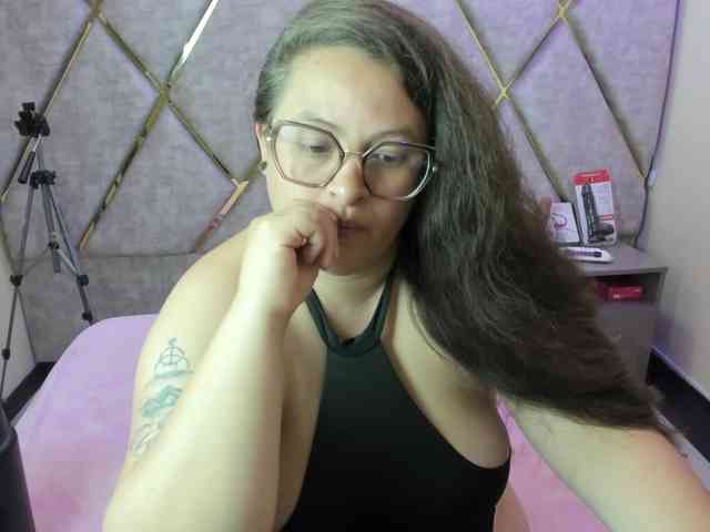 SaraThonson webcam