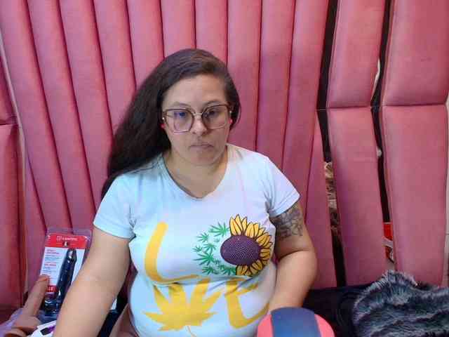 SaraThonson webcam