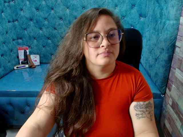 SaraThonson webcam