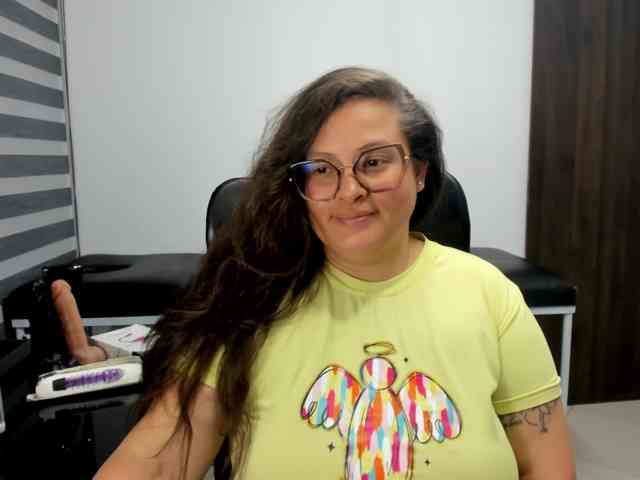 SaraThonson webcam
