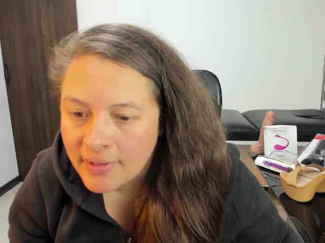 SaraThonson webcam
