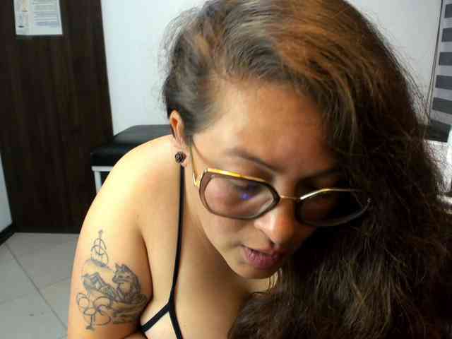 SaraThonson webcam