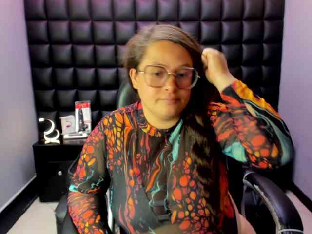 SaraThonson webcam