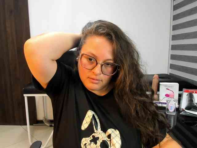 SaraThonson webcam