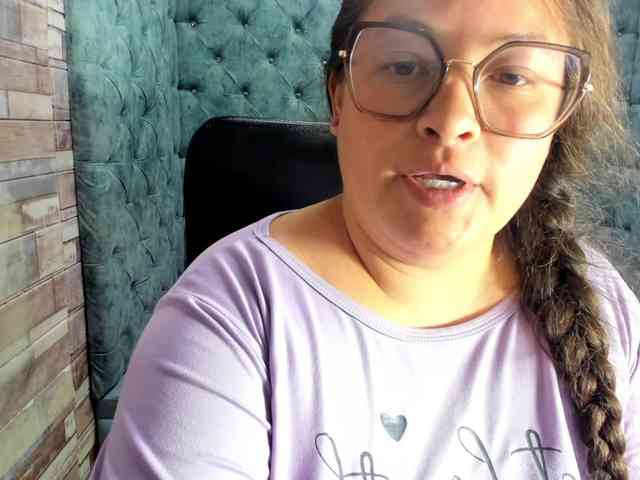 SaraThonson webcam