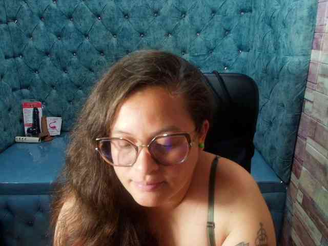 SaraThonson webcam