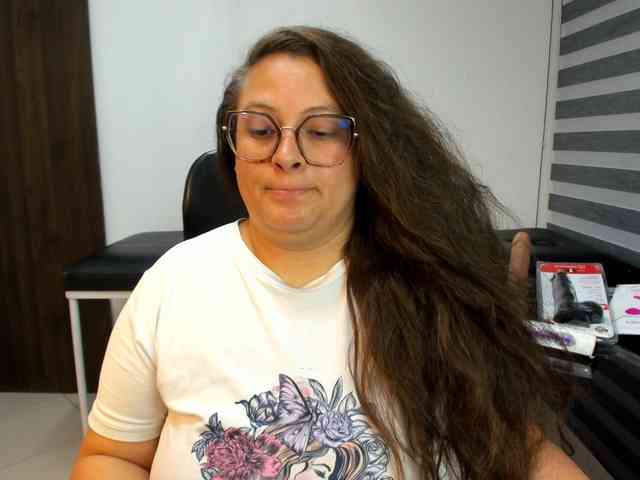 SaraThonson webcam