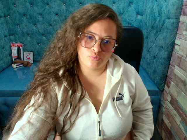 SaraThonson webcam