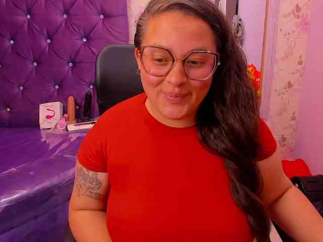 SaraThonson webcam