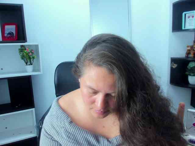 SaraThonson webcam