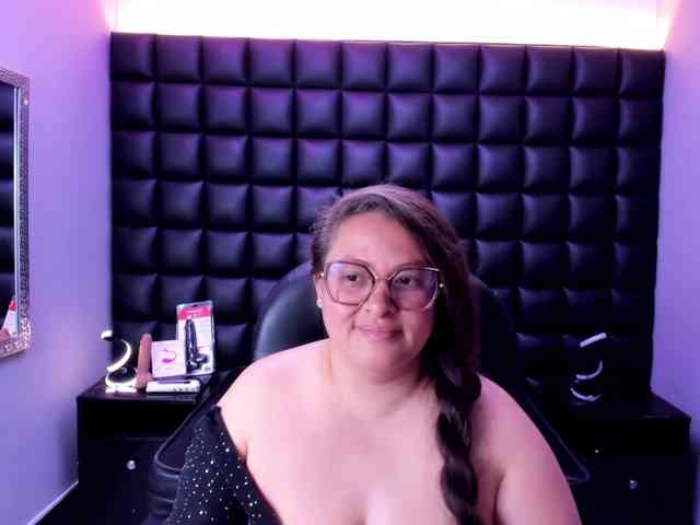 SaraThonson webcam
