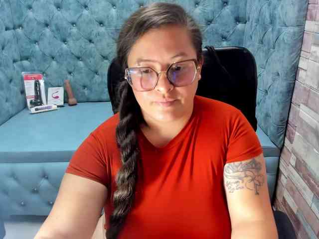 SaraThonson webcam