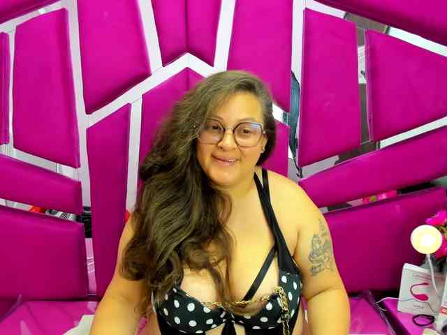 SaraThonson webcam