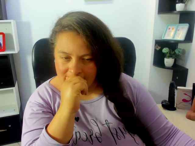 SaraThonson webcam