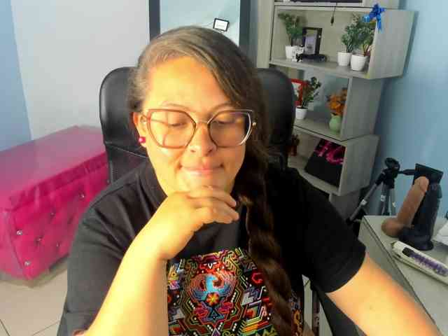 SaraThonson webcam