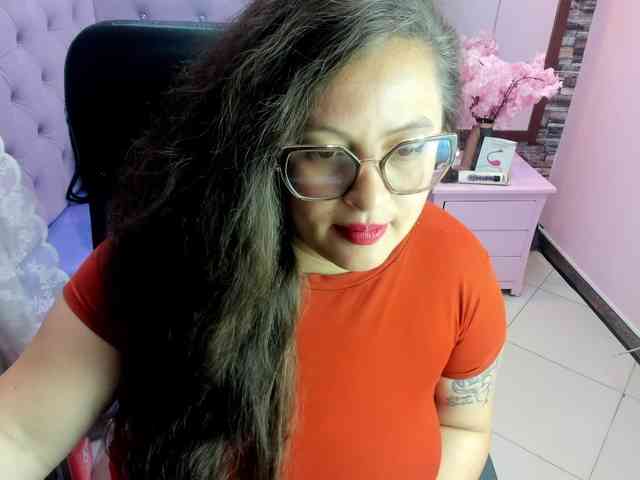SaraThonson webcam