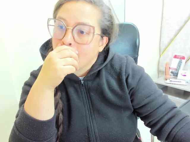 SaraThonson webcam